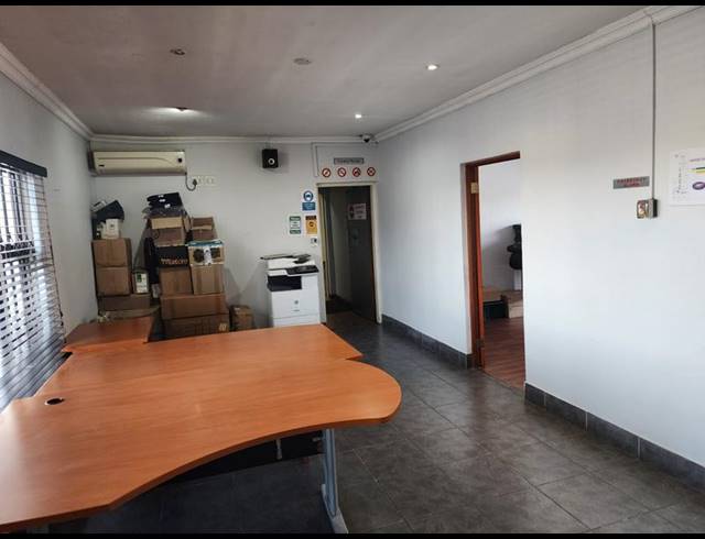 BUSINESS FOR SALE IN NEW REDRUTH